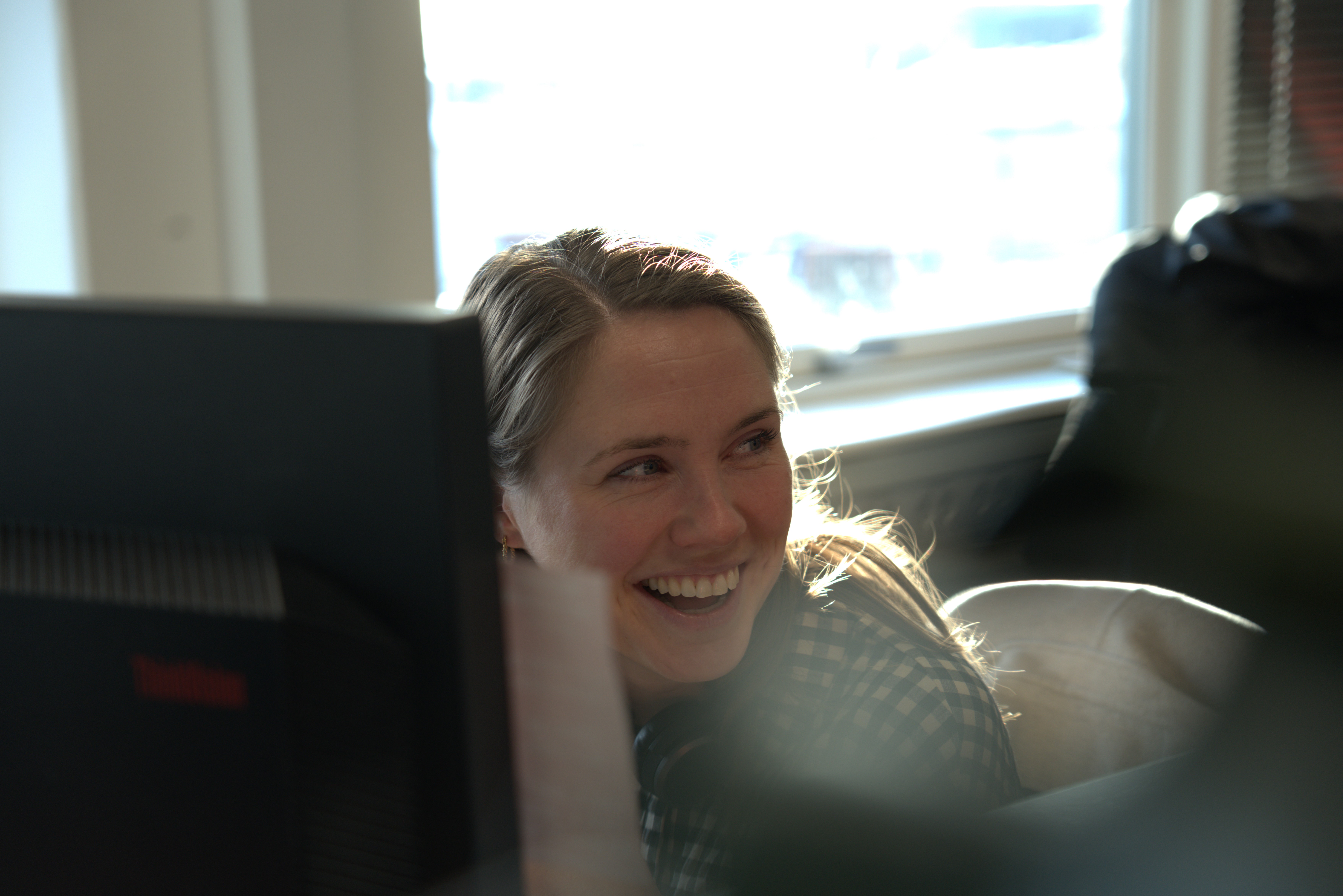 salg-kundeservice-pige-headset.jpg